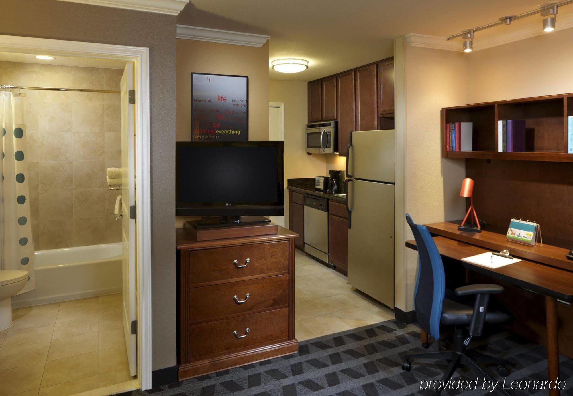 Towneplace Suites Houston North/Shenandoah Extérieur photo