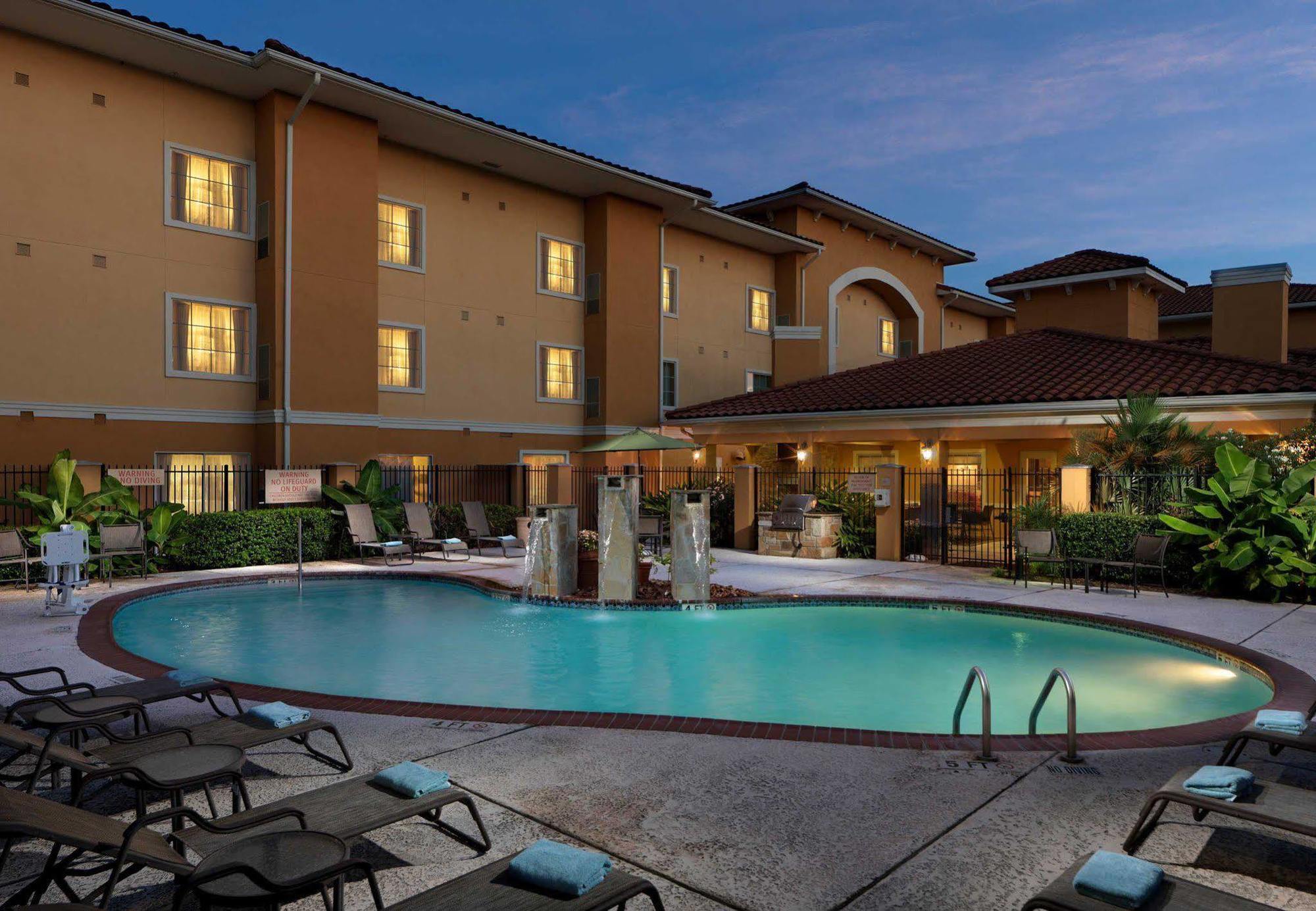 Towneplace Suites Houston North/Shenandoah Extérieur photo